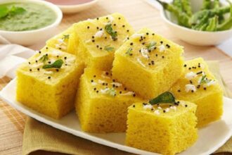 Dhokla Recipe in Hindi